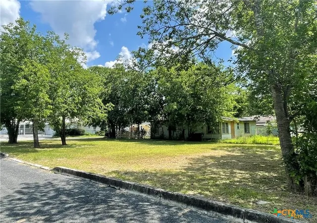Photo 2 of Land for sale at 557 Silva St, Seguin, TX 78155 | MLS# 603849 | Listing updated on 2026-08-19