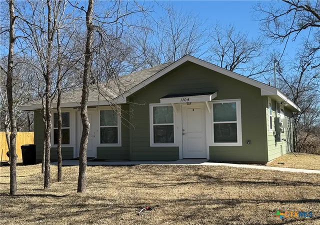 Photo 1 of Multi family home for sale at 1704 E 3rd Street, Lampasas, TX 76550 | MLS# 603736 | Listing updated on 2026-08-12