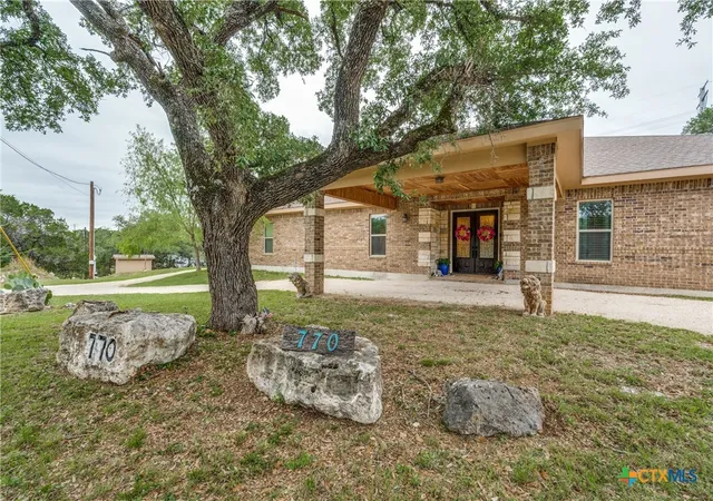 Photo 1 of Sale Pending at 770 Lone Oak Rd, New Braunfels, TX 78132 | MLS# 604241 | Listing updated on 2026-09-21
