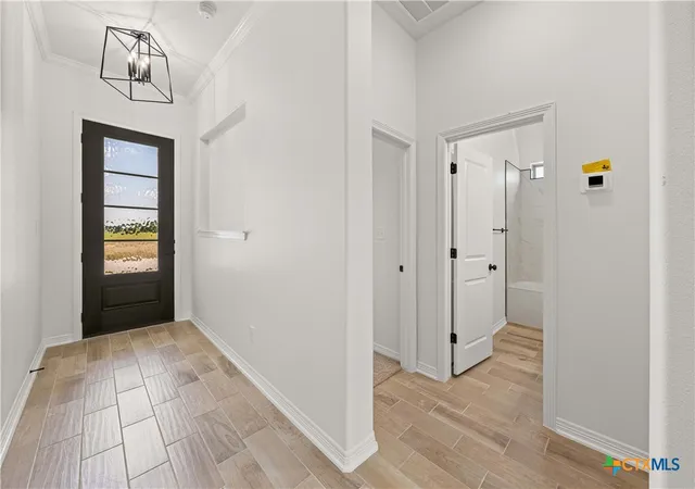 Photo 3 of Single family home for sale at 914 Alice Cir, Temple, TX 76502 | MLS# 603899 | Listing updated on 2026-08-19