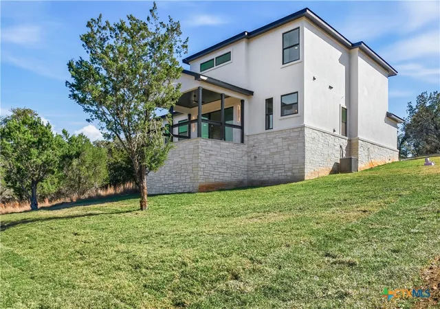 Photo 3 of Single family home for sale at 106 Broken Bow, Marble Falls, TX 78657 | MLS# 601899 | Listing updated on 2026-09-16