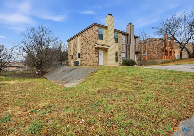 Photo 3 of Sale Pending at 922 N 7th Street, Copperas Cove, TX 76522 | MLS# 604699 | Listing updated on 2026-09-01