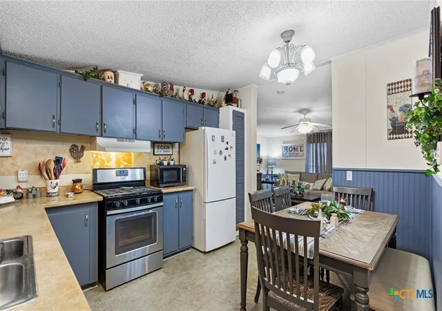 Photo 2 of Manufactured home for sale at 1656 NW Pecan Dr, Mc Queeney, TX 78123 | MLS# 604012 | Listing updated on 2026-08-17
