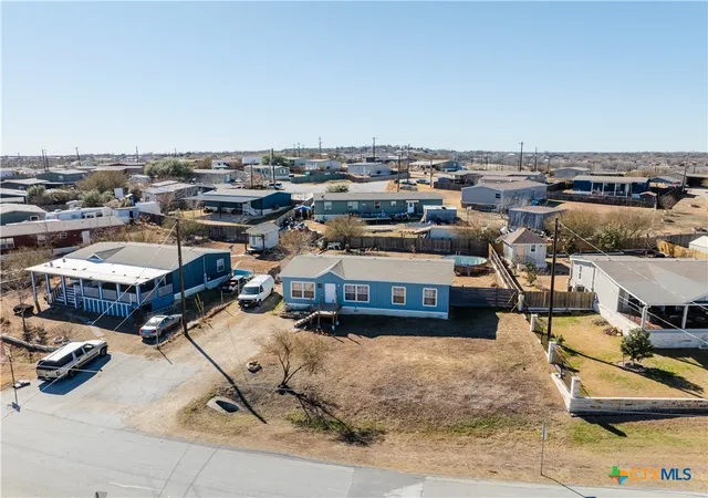 Photo 3 of Manufactured home for sale at 513 Duchess Pass, Kyle, TX 78640 | MLS# 604997 | Listing updated on 2026-09-09