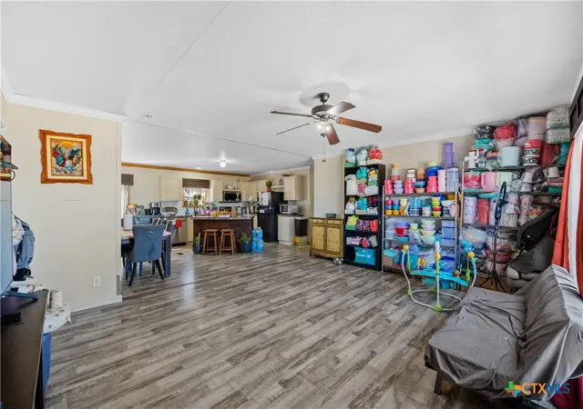 Photo 3 of Sale Pending at 513 Duchess Pass, Kyle, TX 78640 | MLS# 604997 | Listing updated on 2026-09-26