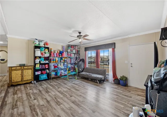 Photo 4 of Sale Pending at 513 Duchess Pass, Kyle, TX 78640 | MLS# 604997 | Listing updated on 2026-09-26
