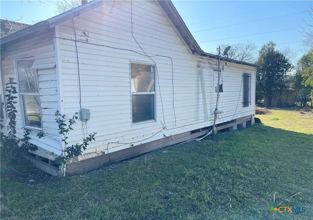 Photo 3 of Single family home for sale at 814 S Terrace St, Temple, TX 76501 | MLS# 604939 | Listing updated on 2026-08-31