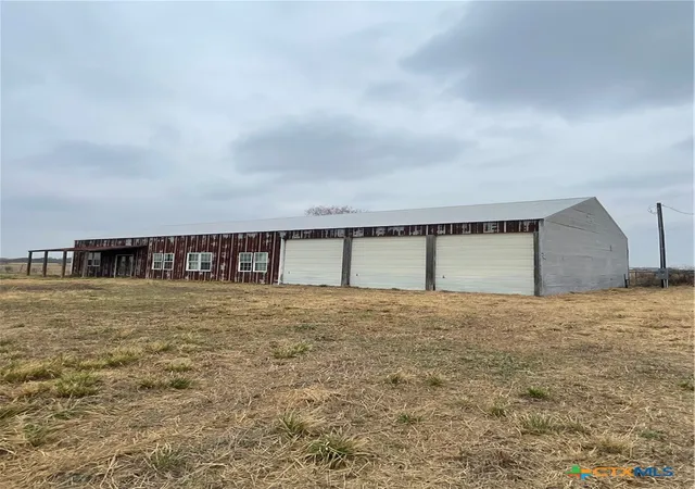 Photo 3 of Single family home for sale at 218 Fm 710, Ganado, TX 77962 | MLS# 605077 | Listing updated on 2026-08-03