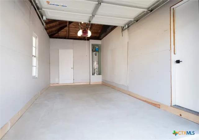 Photo 3 of Single family home for sale at 1345 Lee St, New Braunfels, TX 78130 | MLS# 605198 | Listing updated on 2026-08-28