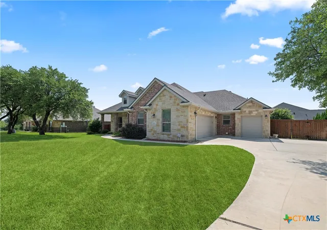 Photo 2 of Single family home for sale at 2041 Bella Vita Dr, Nolanville, TX 76559 | MLS# 605202 | Listing updated on 2026-09-13