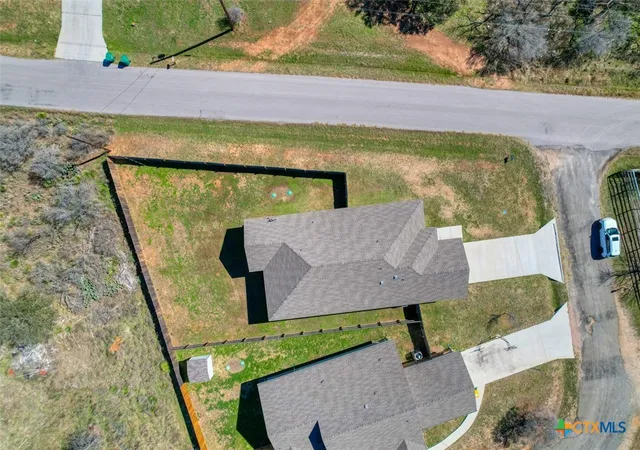 Photo 3 of Single family home for sale at 1516 Stonecrest Dr, Granite Shoals, TX 78654 | MLS# 605465 | Listing updated on 2026-08-24