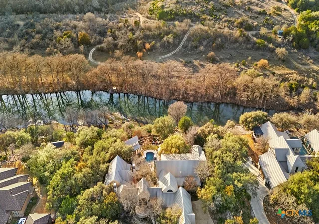 Photo 2 of Sale Pending at 954 Riverforest Dr, New Braunfels, TX 78132 | MLS# 604996 | Listing updated on 2026-08-31