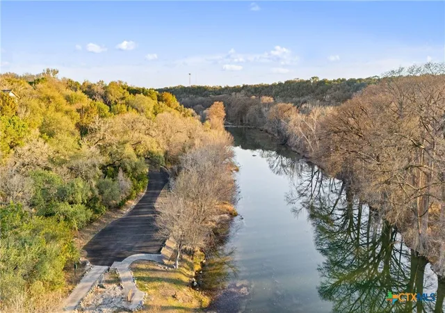 Photo 4 of Sale Pending at 954 Riverforest Dr, New Braunfels, TX 78132 | MLS# 604996 | Listing updated on 2026-08-31