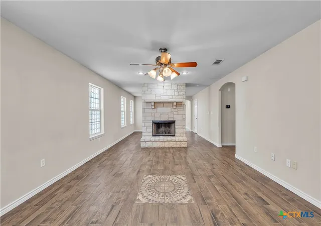 Photo 3 of Single family home for sale at 131 Gehler Cir, Nolanville, TX 76559 | MLS# 605737 | Listing updated on 2026-08-19