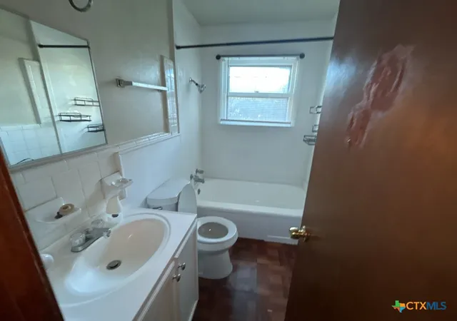 Listing Photo 4 - Condo for sale in building located at 1502 Massey St, Killeen, TX 76543