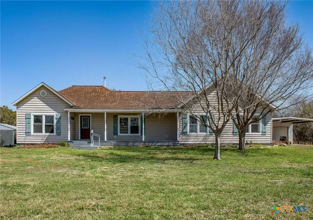 Photo 2 of Sale Pending at 303 Garcitas Grv, Inez, TX 77968 | MLS# 605844 | Listing updated on 2026-09-03