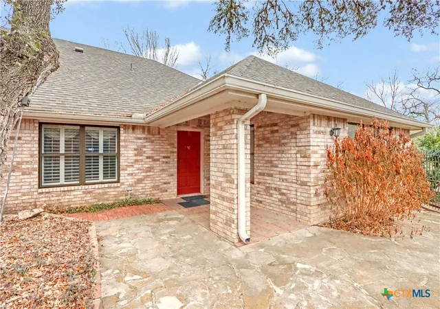 Photo 3 of Single family home for sale at 738 Cedar Pkwy, Seguin, TX 78155 | MLS# 605717 | Listing updated on 2026-09-17