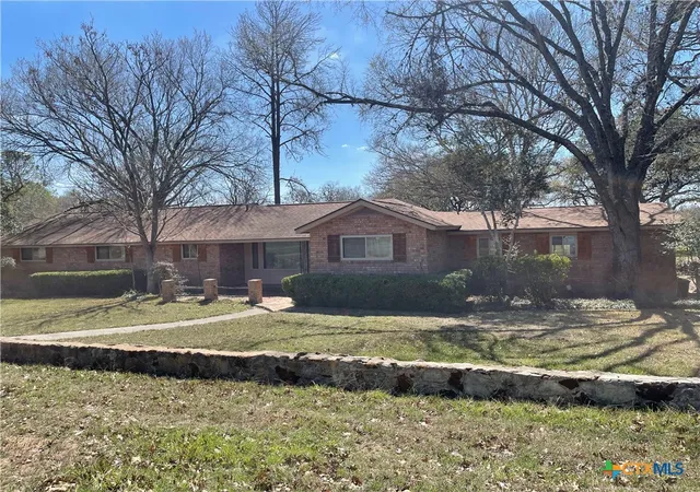 Photo 1 of Single family home for sale at 3603 Us Hwy 90a E, Gonzales, TX 78629 | MLS# 605985 | Listing updated on 2026-08-31