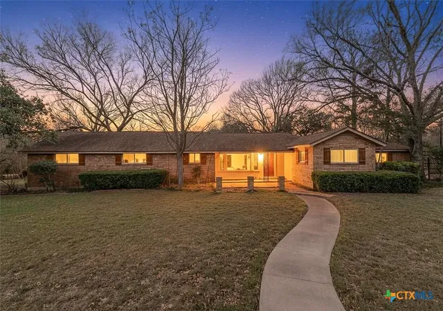 Photo 2 of Single family home for sale at 3603 Us Hwy 90a E, Gonzales, TX 78629 | MLS# 605985 | Listing updated on 2026-08-31