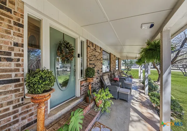 Photo 2 of Single family home for sale at 791 Edwards Blvd, New Braunfels, TX 78132 | MLS# 604327 | Listing updated on 2026-09-11