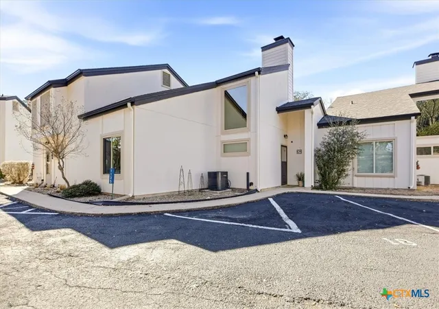 Photo 1 of Condo for sale at 1135 Parkview Dr #C18, Canyon Lake, TX 78133 | MLS# 603891 | Listing updated on 2026-09-07