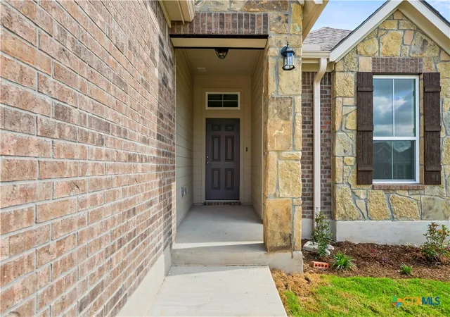 Photo 3 of Single family home for sale at 4674 Allison Dr, Belton, TX 76513 | MLS# 606304 | Listing updated on 2026-09-08