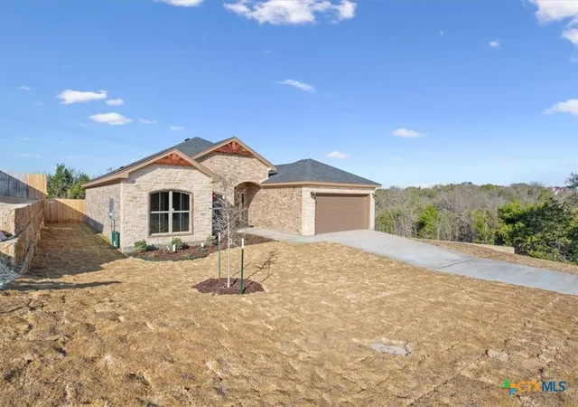 Photo 2 of Single family home for sale at 7801 Platinum Dr, Killeen, TX 76542 | MLS# 606313 | Listing updated on 2026-09-12