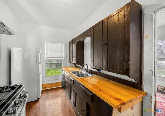 Photo 2 of Single family home for sale at 201 N 10th Street, Buckholts, TX 76518 | MLS# 606463 | Listing updated on 2026-09-10