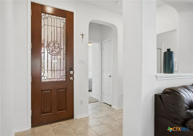 Photo 4 of Single family home for sale at 420 Conestoga Dr, Kyle, TX 78640 | MLS# 605513 | Listing updated on 2026-09-09