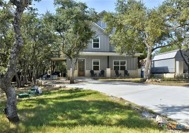 Photo 2 of Single family home for sale at 660 Mockingbird Dr, Canyon Lake, TX 78133 | MLS# 606073 | Listing updated on 2026-08-19