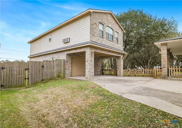 Photo 3 of Single family home for sale at 233 Post Oak Bnd, Inez, TX 77968 | MLS# 605312 | Listing updated on 2026-09-07