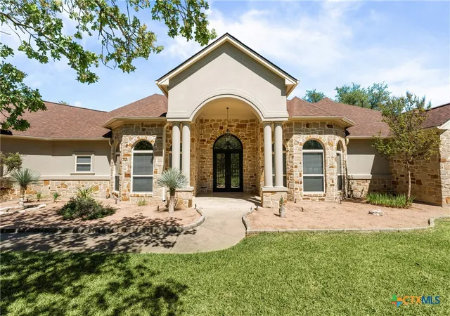 Photo 2 of Sale Pending at 1297 Mission Trl, Salado, TX 76571 | MLS# 606878 | Listing updated on 2026-09-15