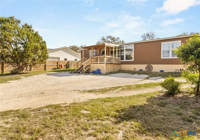 Photo 2 of Manufactured home for sale at 429 Buck Run Pass, Canyon Lake, TX 78133 | MLS# 606961 | Listing updated on 2026-09-07