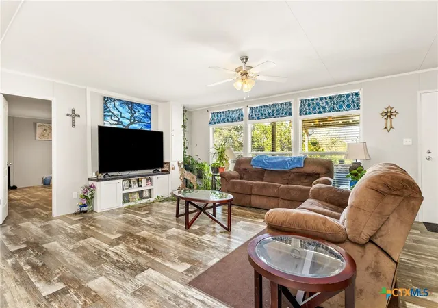 Photo 2 of Manufactured home for sale at 429 Buck Run Pass, Canyon Lake, TX 78133 | MLS# 606961 | Listing updated on 2026-09-07