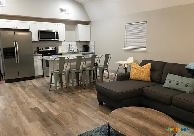 Photo 4 of Manufactured home for sale at 1235 Skylark Dr, Canyon Lake, TX 78133 | MLS# 607035 | Listing updated on 2026-08-25