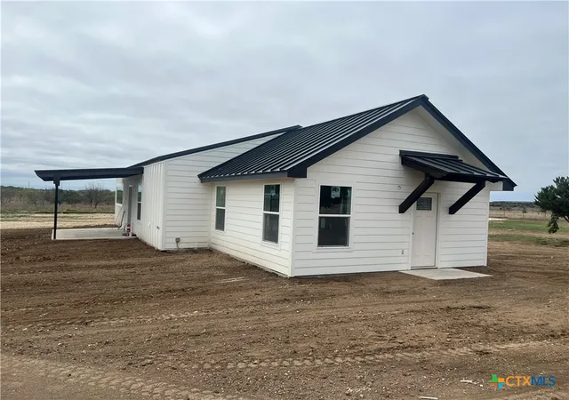 Photo 4 of Single family home for sale at 1073 Private Rd 3642, Copperas Cove, TX 76522 | MLS# 607061 | Listing updated on 2026-08-18
