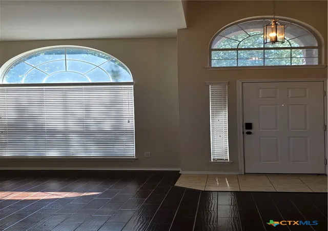 Photo 2 of Single family home for sale at 5309 Lions Gate Ln, Killeen, TX 76549 | MLS# 606739 | Listing updated on 2026-09-12