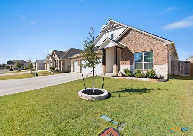 Photo 3 of Single family home for sale at 2028 Clear Sky Ct, Temple, TX 76502 | MLS# 605678 | Listing updated on 2026-09-23