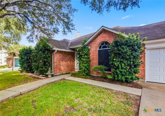 Photo 1 of Single family home for sale at 204 Windy Way Dr, Victoria, TX 77904 | MLS# 607197 | Listing updated on 2026-09-11