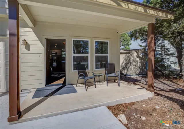 Photo 4 of Single family home for sale at 1577 Whispering Hills Dr, Canyon Lake, TX 78133 | MLS# 607224 | Listing updated on 2026-09-16