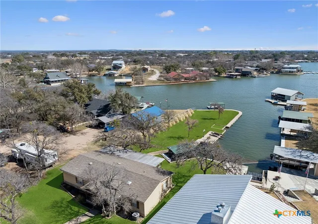 Photo 3 of Manufactured home for sale at 506 Ranch Rd 2233, Llano, TX 78643 | MLS# 607264 | Listing updated on 2026-09-09