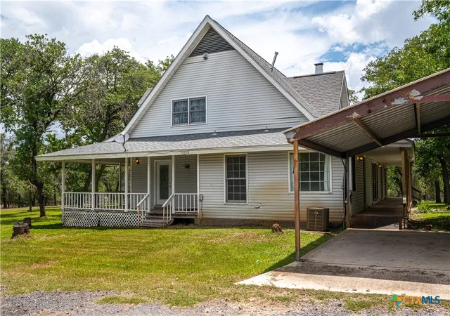Photo 4 of Sale Pending at 2981 Vivroux Ranch Rd, Seguin, TX 78155 | MLS# 607608 | Listing updated on 2026-09-30