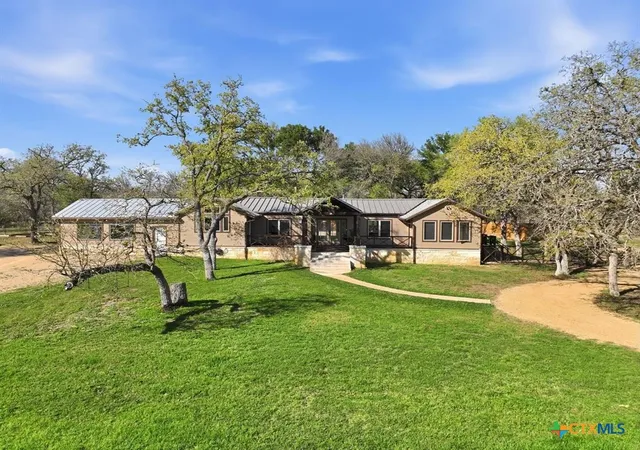 Photo 3 of Single family home for sale at 18335 Fm 86, Red Rock, TX 78662 | MLS# 607770 | Listing updated on 2026-09-21