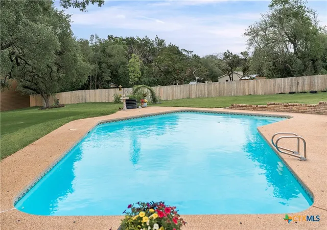 Photo 2 of Single family home for sale at 1656 W Fm 93 Hwy, Temple, TX 76502 | MLS# 607258 | Listing updated on 2026-10-04