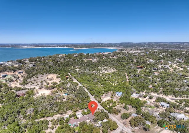 Photo 2 of Single family home for sale at 1069 Trl Pass Dr, Canyon Lake, TX 78133 | MLS# 607589 | Listing updated on 2026-08-28
