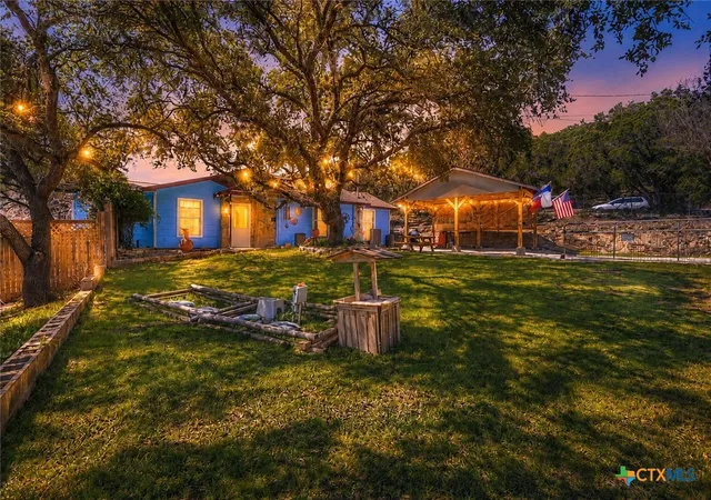 Photo 3 of Single family home for sale at 1069 Trl Pass Dr, Canyon Lake, TX 78133 | MLS# 607589 | Listing updated on 2026-08-28