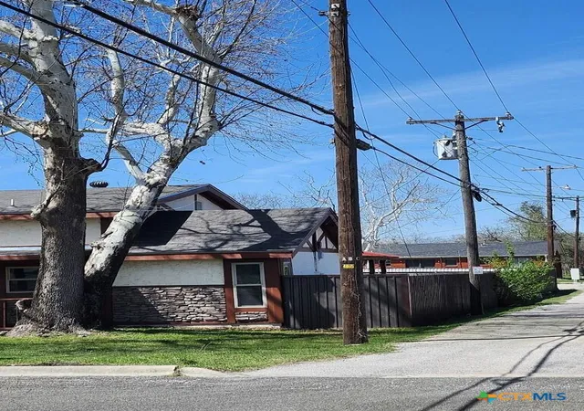 Photo 4 of Single family home for sale at 303 N 7th Street, Copperas Cove, TX 76522 | MLS# 607840 | Listing updated on 2026-09-14