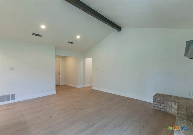 Photo 4 of Single family home for sale at 3019 Summit Dr, Belton, TX 76513 | MLS# 607967 | Listing updated on 2026-09-05