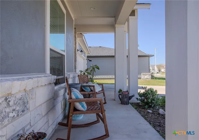 Photo 3 of Single family home for sale at 418 Brushy Crk, Victoria, TX 77904 | MLS# 608109 | Listing updated on 2026-08-20