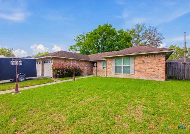 Photo 1 of Single family home for sale at 205 Westchester Dr, Victoria, TX 77904 | MLS# 607477 | Listing updated on 2026-09-05